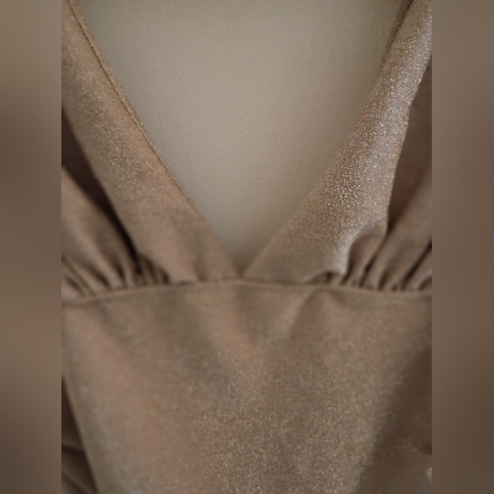 Fashion Nova Sparkling Gold Top - Picture 3 of 7